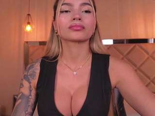 LEXIE WAYNE