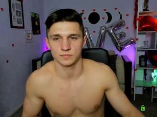emmanuel-shine's CamSoda show and profile