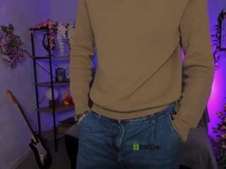 emmanuel-shine live cam preview
