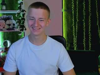 emmanuel-shine live cam preview