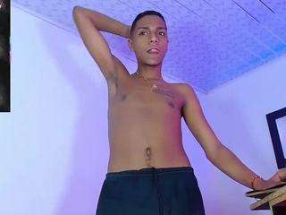 hotboyluxeet Sex Cam Show