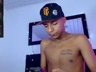 hotboyluxeet Sex Cam Show