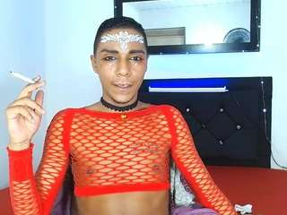 Hotboyluxeet's cam show statistics and live stream