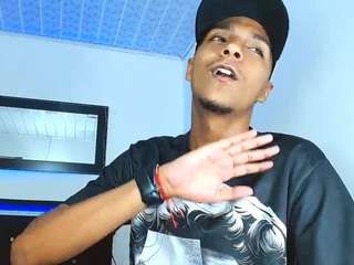Hotboyluxeet's cam show statistics and live stream