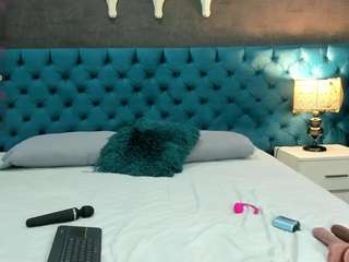 LunnaMoretti live cam