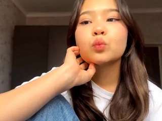 Live webcam model mabellefritsche on Soda Cams