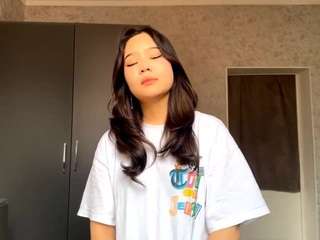 Live webcam model mabellefritsche on Soda Cams