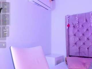 mika-velvet webcam model