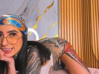 Live webcam model sampalacio on Soda Cams