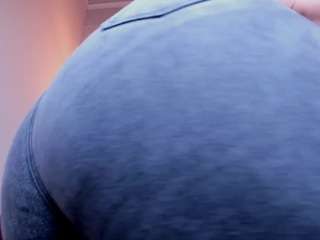 aurelia-walker live cam profile