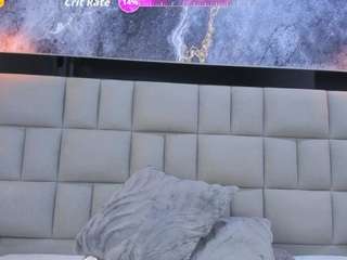 Live cam show with Aurelia Walker