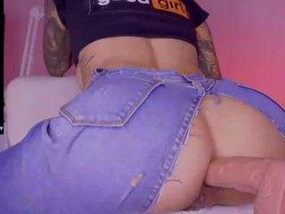 girl-machinee live webcam show