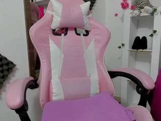 little-bunnies Live Webcam on CamSoda