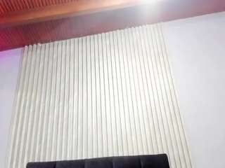 paulinnacurvy's CamSoda show and profile