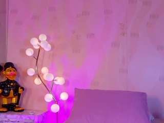 thinprincesss's CamSoda show and profile