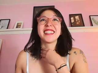 abigail-lady live profile
