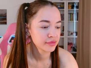 Live cam show with Eva Bates