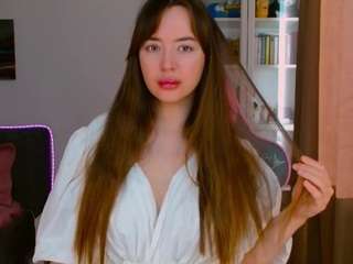 Eva Bates live cam preview