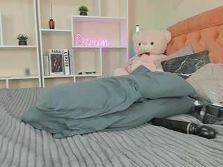 jennyfermore Live Webcam on CamSoda