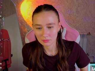 kiki-angel Live Webcam on CamSoda