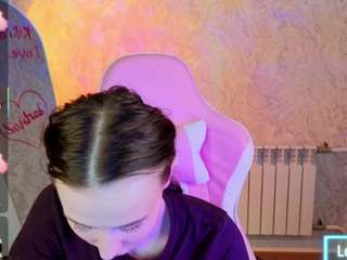 kiki-angel, female webcam model,  years old, on live webcam