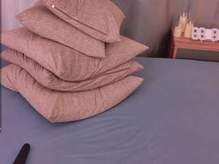 playfullliaa1 webcam