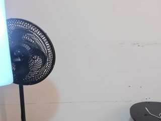 Starqueenhyl's cam show statistics and live stream