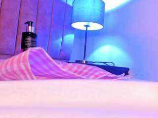 valeriiarey's CamSoda show and profile