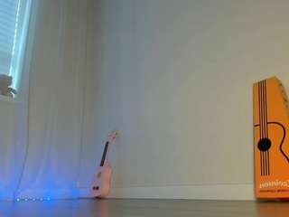 aiyumipr1vate's CamSoda show and profile