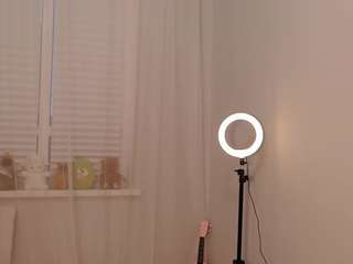 Acest model este live acum. aiyumipr1vate
