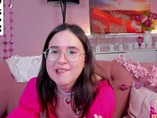 leyla-mirage Live Webcam on CamSoda