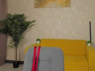 leyla-mirage's CamSoda show and profile