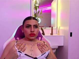 naomiamazing01 webcam