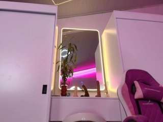 naomiamazing01's CamSoda show and profile