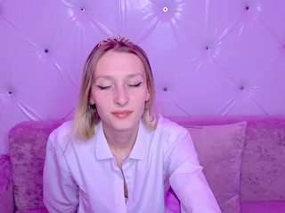 akirokim's CamSoda show and profile