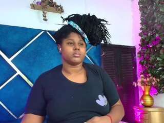 alexarousse4u's CamSoda show and profile