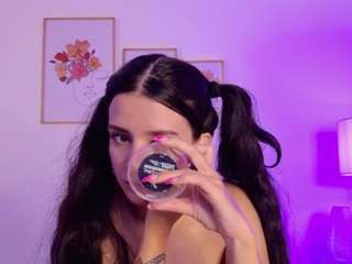 le modèle dark-angel77 est en webcam porno dans un show sur le site camsoda, il possède les tags suivants: ahegao,shaved pussy,no drinking,no smoking,orgasm,petite,pov,public,sex toys,skinny,ass,squirt,squirter,striptease,tattoos,tease,teen (18+),twerk,white,natural