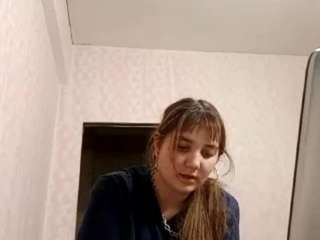 Este modelo está en vivo ahora. eloisebenoit