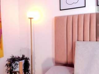 GahiaBelucci live cam preview