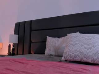 GahiaBelucci live cam preview