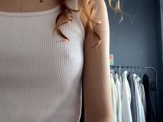 Live webcam model janettafigert on Soda Cams