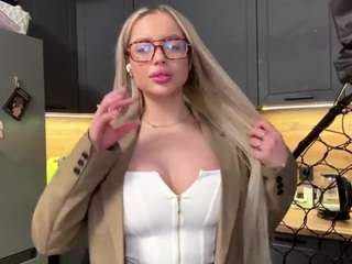 kamalakiebala Live Webcam on CamSoda