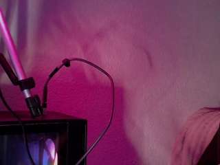 latoniakuchle from CamSoda