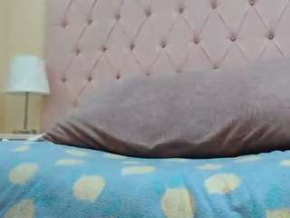 luna-hawks live on CamSoda