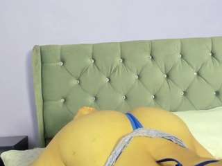 luna-hawks live cam preview