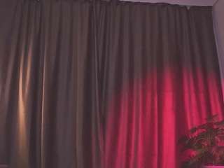 mentallymonika webcam