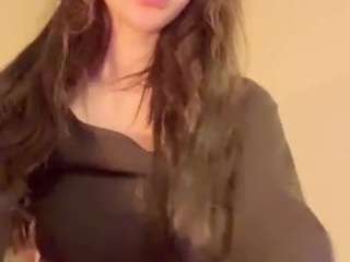 orla11, female webcam model,  years old, on live webcam