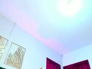 selenelujan's CamSoda show and profile