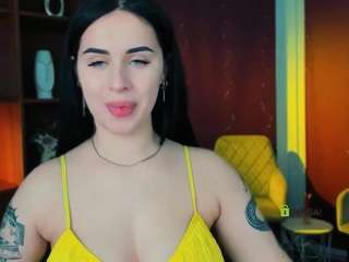 lara-moon