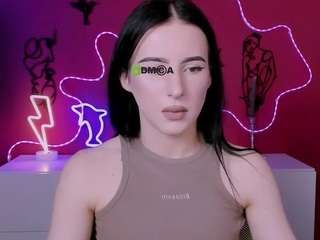 lara-moon